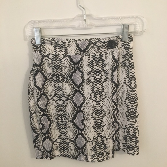 snake print skirt - Picture 1 of 2